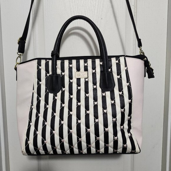 Betsey Johnson Handbags - Luv Betsey by Betsey Johnson Vegan Faux Leather Quilted Hearts Y2K EUC Tote